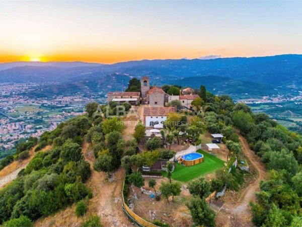 casa indipendente in vendita a Monsummano Terme in zona Monsummano Alto
