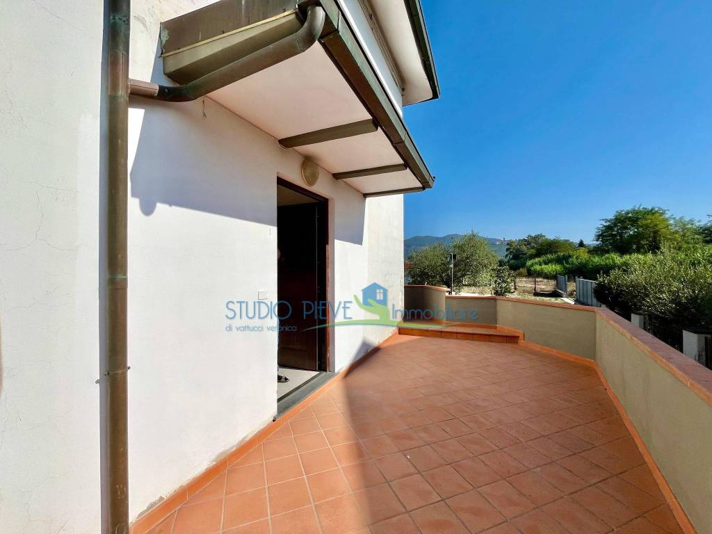 casa indipendente in vendita a Monsummano Terme in zona Cintolese