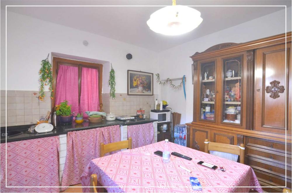 casa indipendente in vendita a Monsummano Terme in zona Cintolese