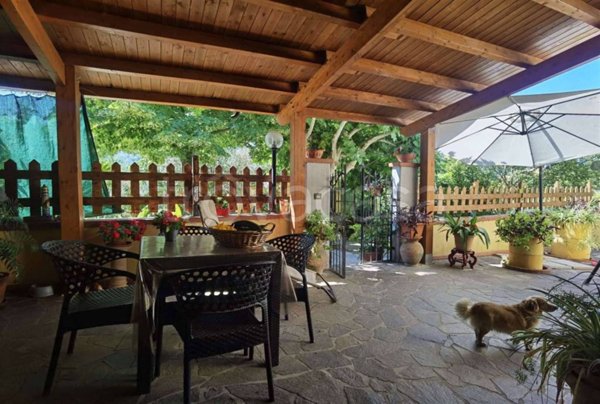 casa indipendente in vendita a Monsummano Terme in zona Grotta Parlanti