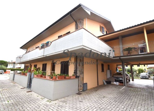 casa indipendente in vendita a Monsummano Terme in zona Cintolese