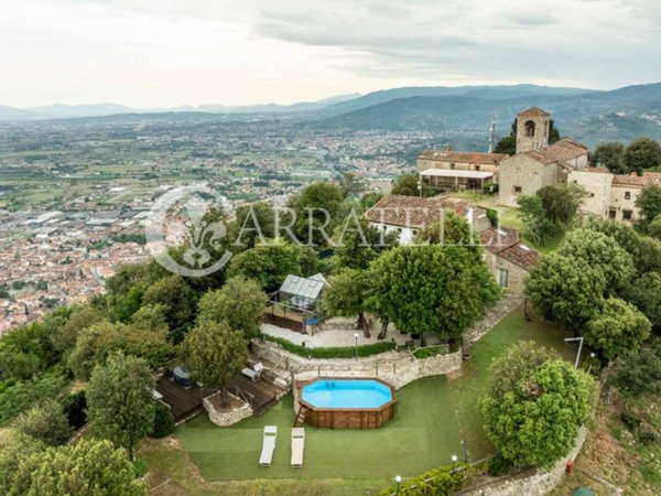 casa semindipendente in vendita a Monsummano Terme