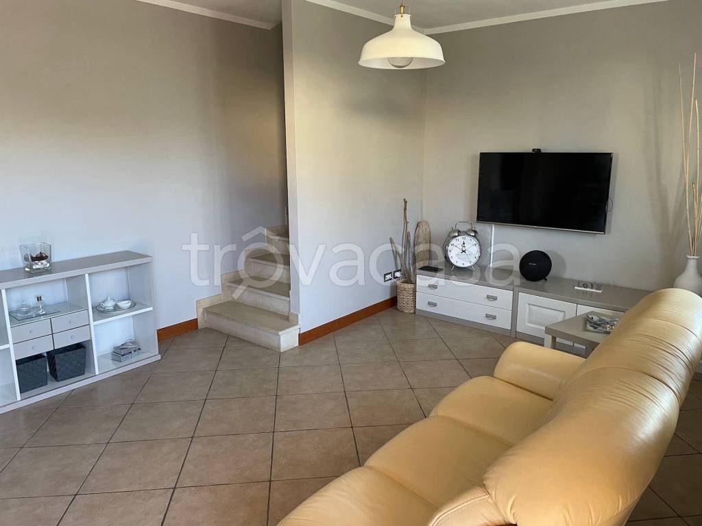 casa indipendente in vendita a Monsummano Terme in zona Bizzarrino