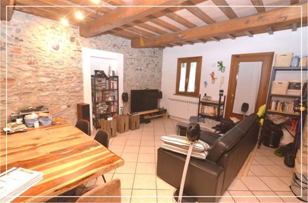 casa indipendente in vendita a Monsummano Terme in zona Grotta Parlanti