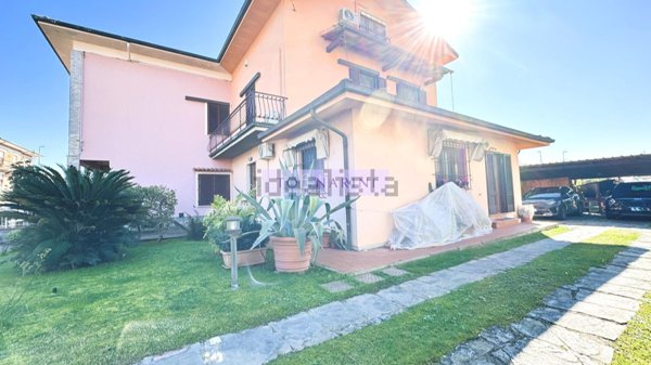 casa indipendente in vendita a Monsummano Terme