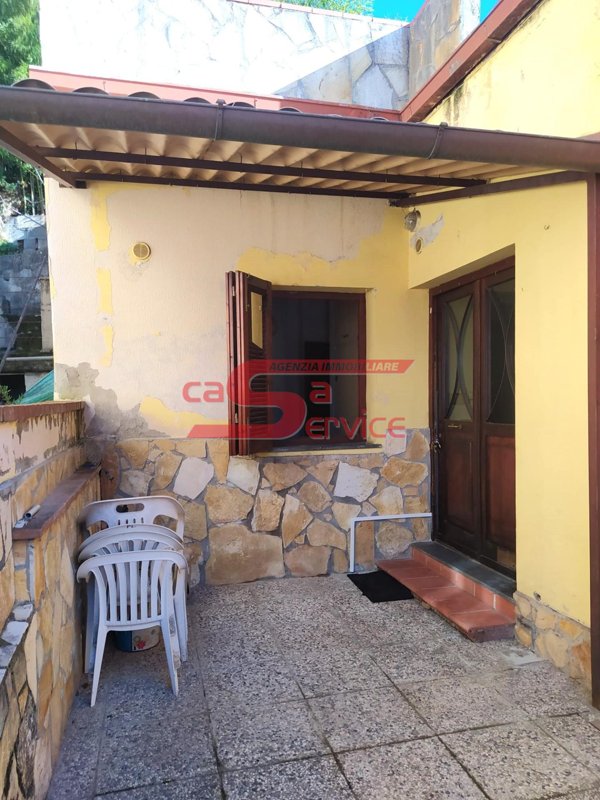 casa indipendente in vendita a Monsummano Terme in zona Grotta Parlanti