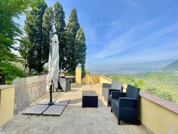 casa indipendente in vendita a Monsummano Terme in zona Montevettolini