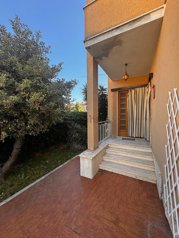 casa indipendente in vendita a Monsummano Terme in zona Grotta Giusti