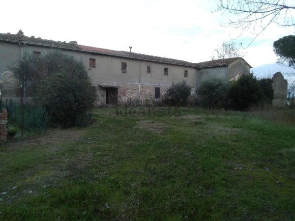 pentavano in vendita a Monsummano Terme