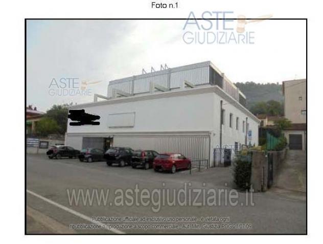 negozio in vendita a Monsummano Terme