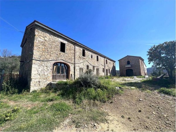 casa indipendente in vendita a Monsummano Terme in zona Montevettolini