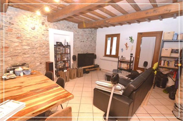 casa indipendente in vendita a Monsummano Terme in zona Grotta Parlanti