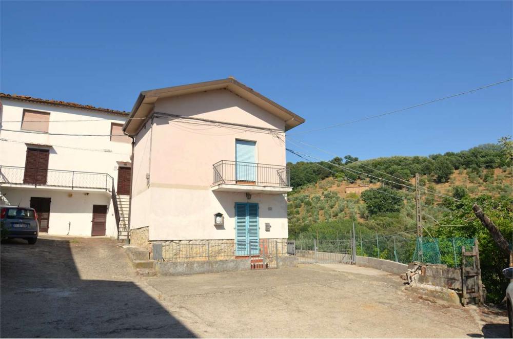 appartamento in vendita a Monsummano Terme in zona Montevettolini