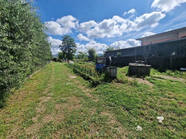 appartamento in vendita a Monsummano Terme in zona Uggia