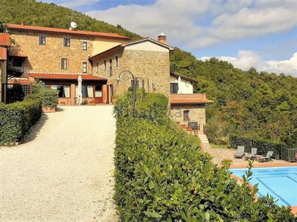 casa indipendente in vendita a Monsummano Terme