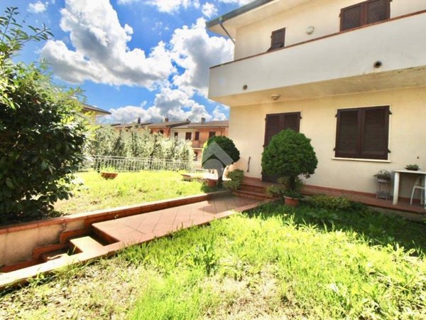 casa indipendente in vendita a Monsummano Terme in zona Cintolese