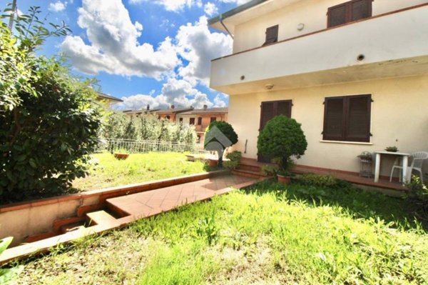 casa indipendente in vendita a Monsummano Terme in zona Cintolese