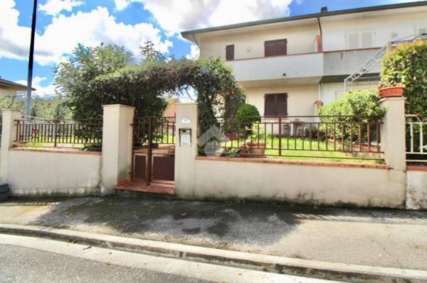 casa indipendente in vendita a Monsummano Terme in zona Cintolese