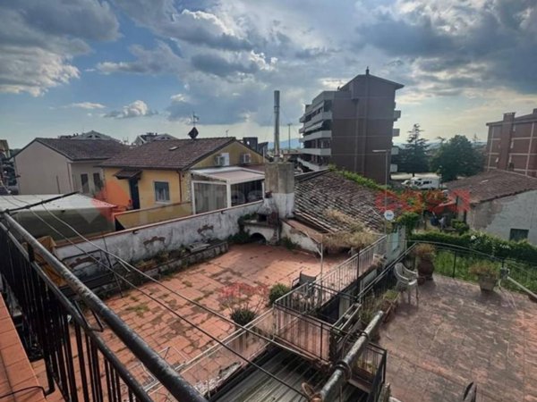 intera palazzina in vendita a Monsummano Terme