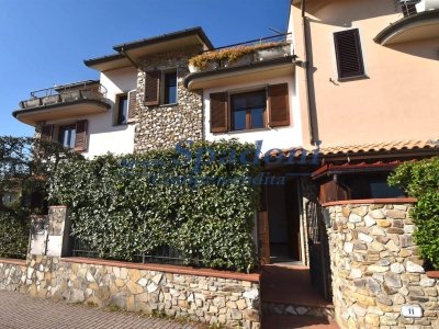 casa indipendente in vendita a Monsummano Terme