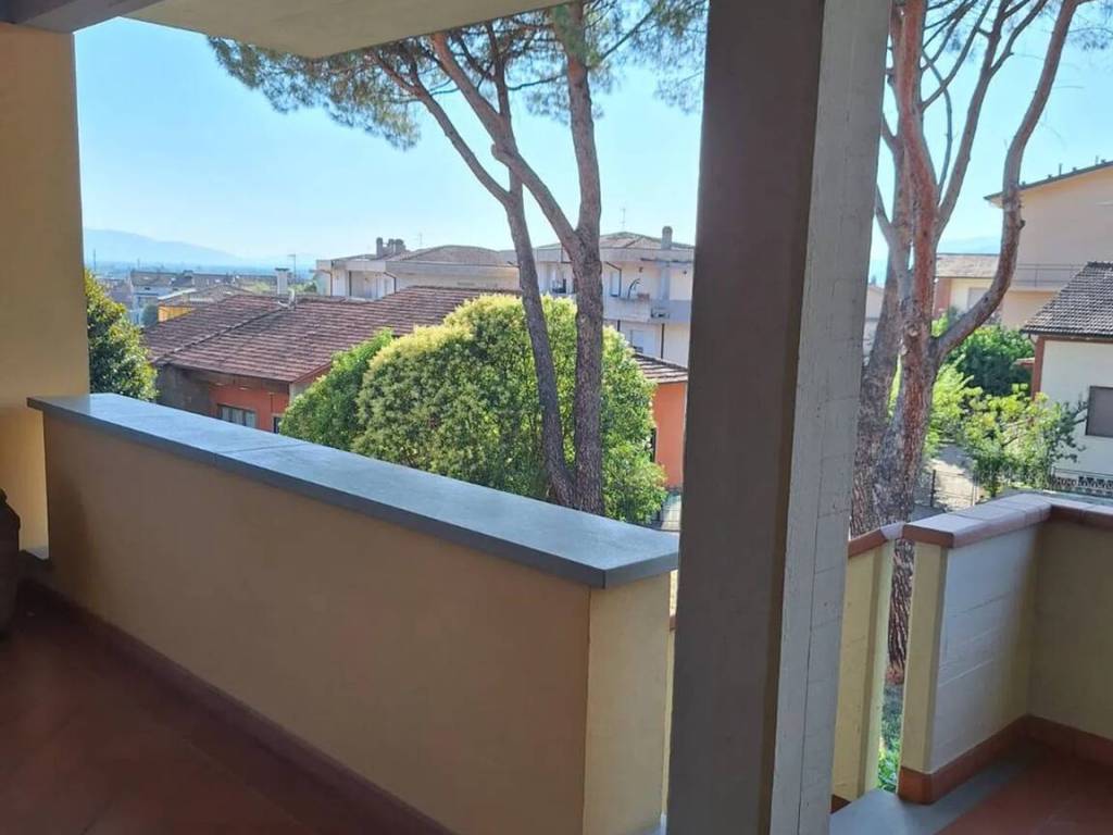 casa indipendente in vendita a Monsummano Terme