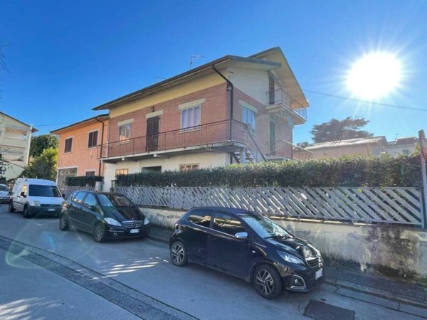 casa indipendente in vendita a Monsummano Terme