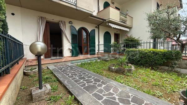 casa indipendente in vendita a Monsummano Terme