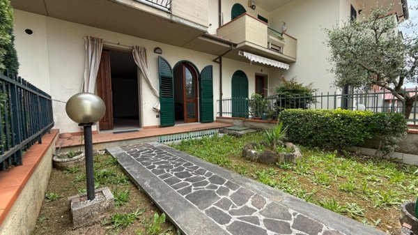 casa indipendente in vendita a Monsummano Terme