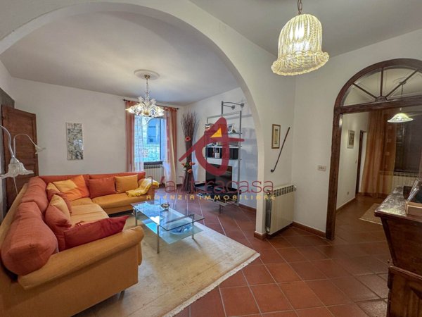casa indipendente in vendita a Monsummano Terme
