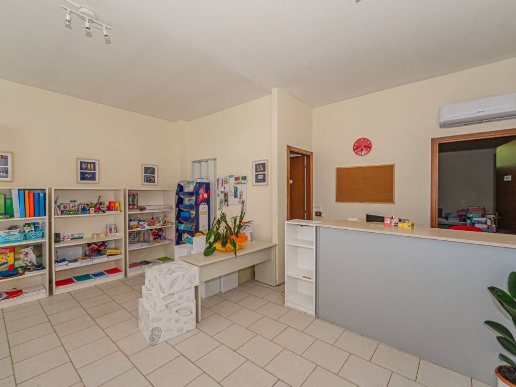 negozio in vendita a Monsummano Terme