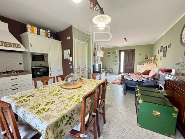 casa indipendente in vendita a Monsummano Terme in zona Cintolese