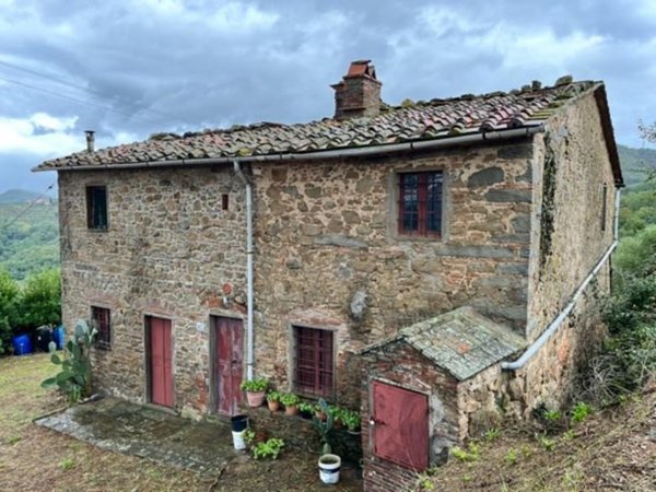 casa indipendente in vendita a Monsummano Terme in zona Montevettolini