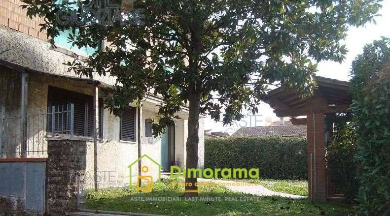 casa indipendente in vendita a Monsummano Terme in zona Cintolese