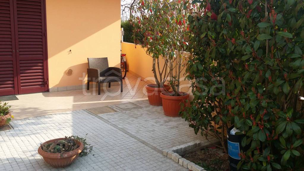 casa indipendente in vendita a Monsummano Terme in zona Bizzarrino