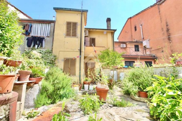 casa indipendente in vendita a Monsummano Terme in zona Cintolese