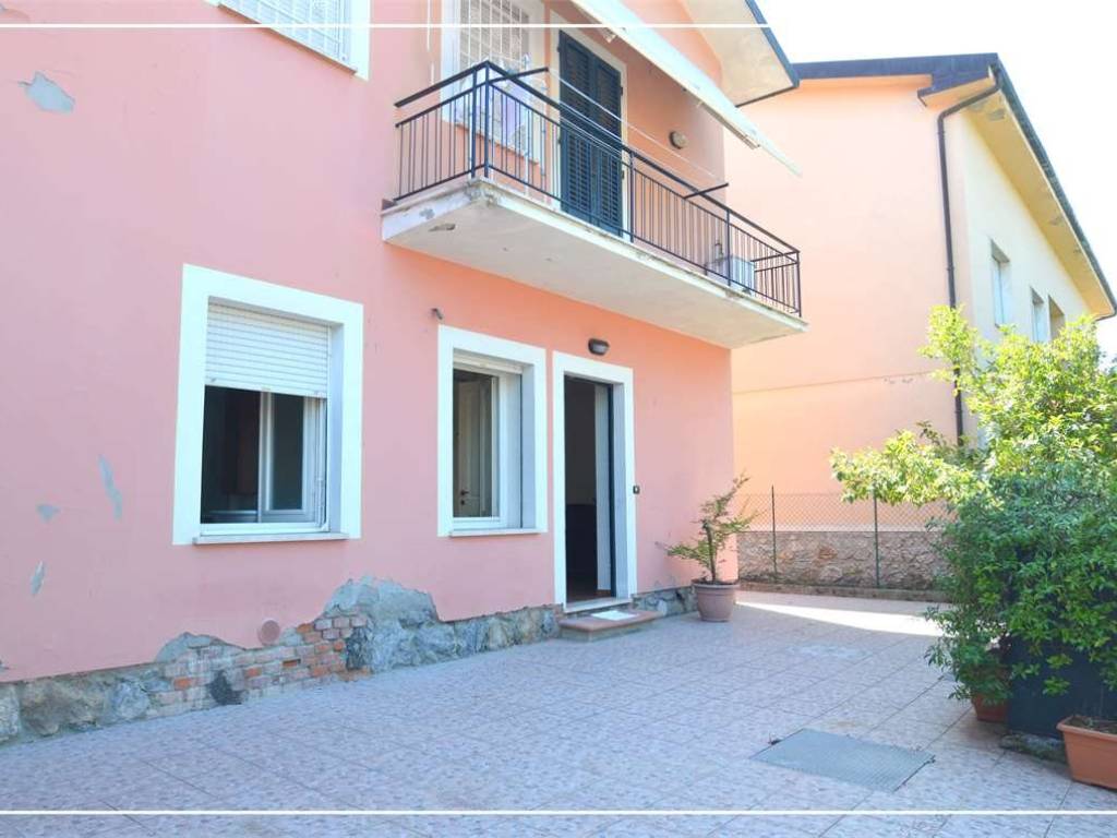 appartamento in vendita a Monsummano Terme
