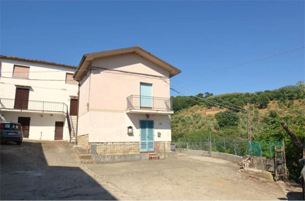 appartamento in vendita a Monsummano Terme in zona Montevettolini