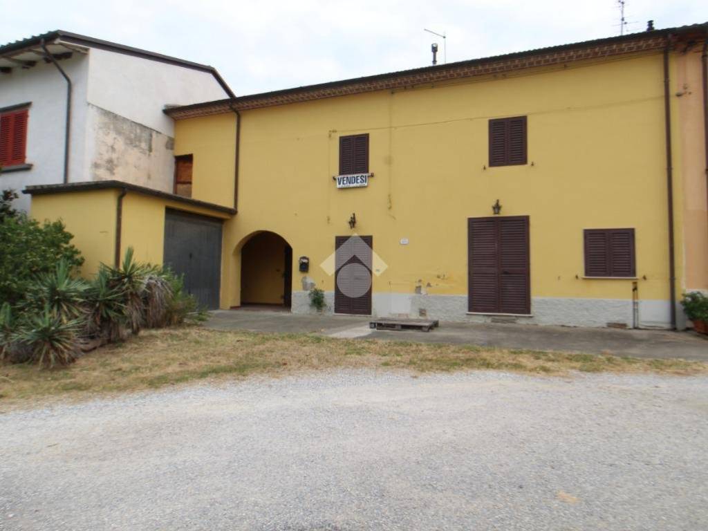casa indipendente in vendita a Monsummano Terme in zona Uggia
