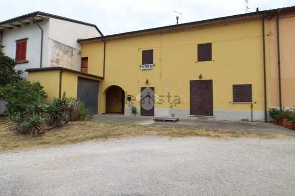 casa indipendente in vendita a Monsummano Terme in zona Uggia