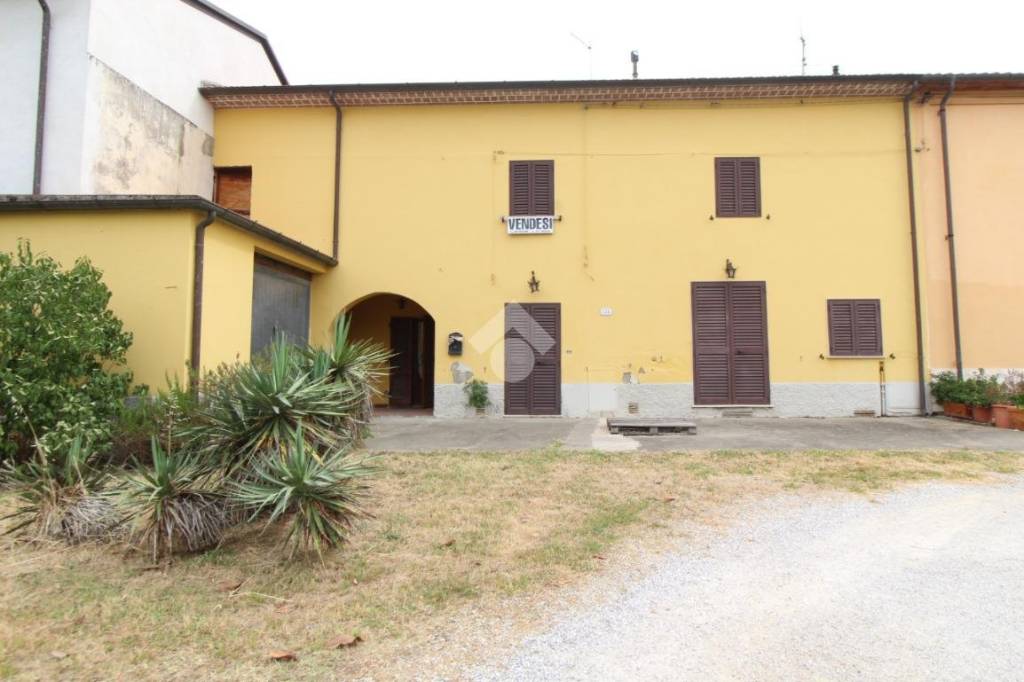 casa indipendente in vendita a Monsummano Terme in zona Cintolese