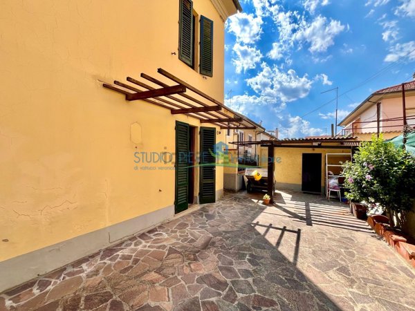casa indipendente in vendita a Monsummano Terme