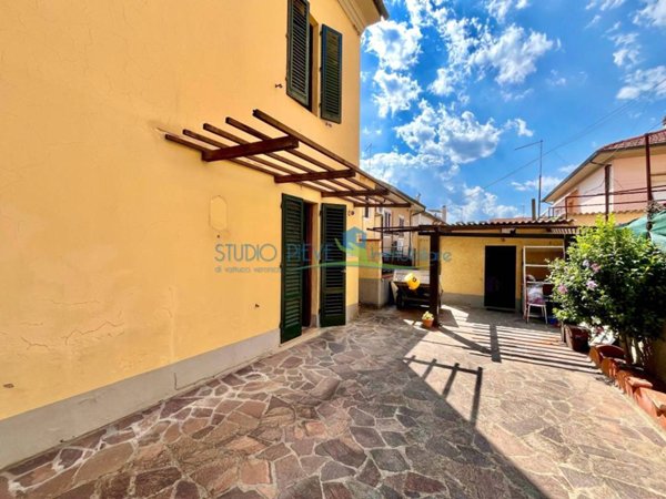 casa indipendente in vendita a Monsummano Terme