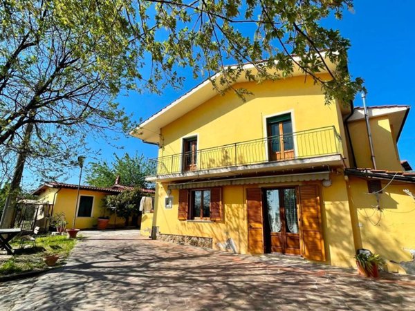 casa indipendente in vendita a Monsummano Terme in zona Montevettolini