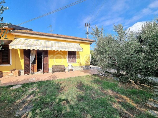 casa indipendente in vendita a Monsummano Terme in zona Pozzarello