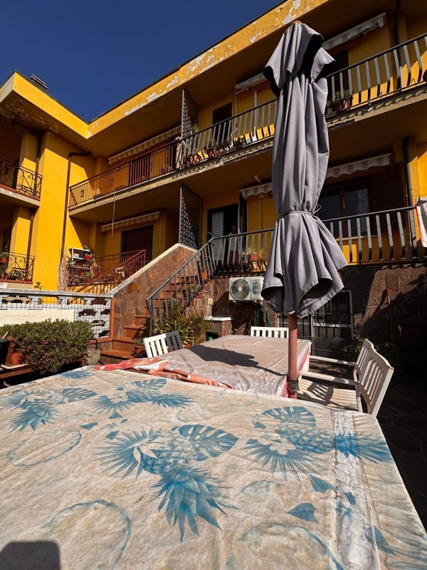 casa indipendente in vendita a Monsummano Terme in zona Grotta Parlanti