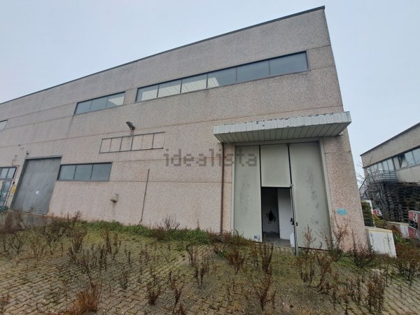 locale di sgombero in vendita a Monsummano Terme