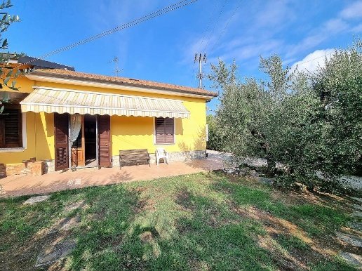 casa indipendente in vendita a Monsummano Terme
