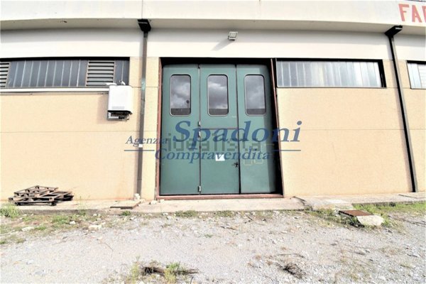 capannone in vendita a Monsummano Terme