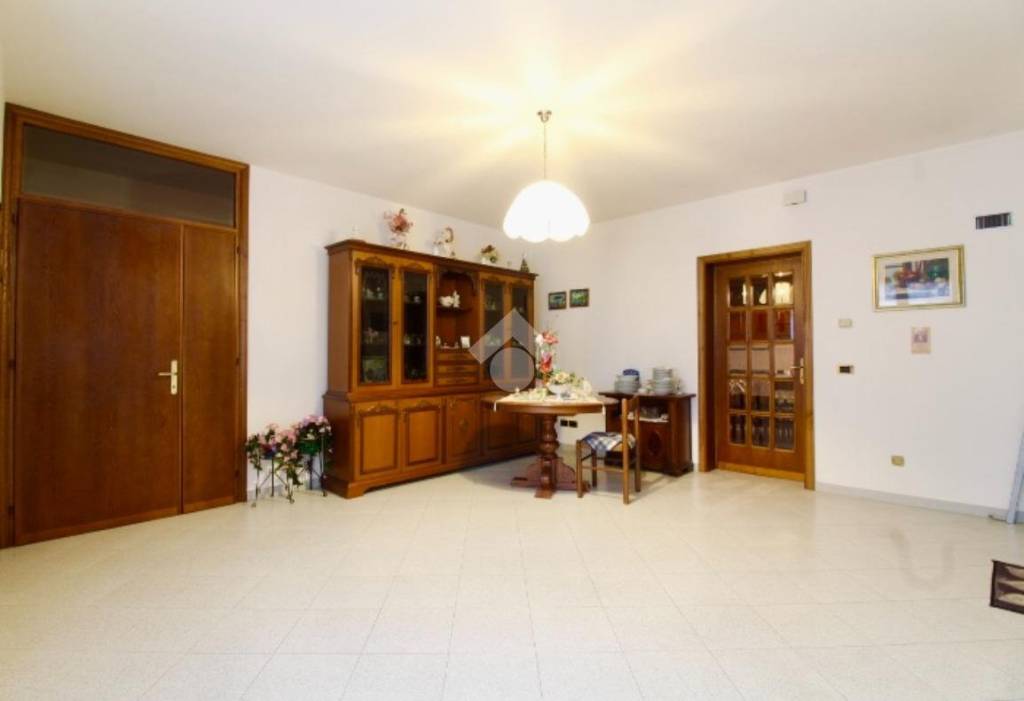 casa indipendente in vendita a Monsummano Terme in zona Grotta Giusti