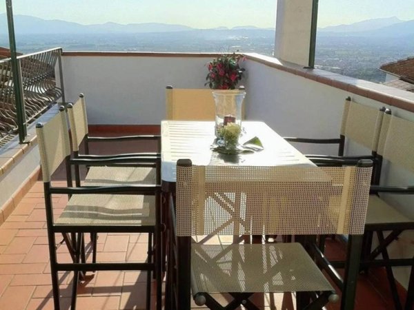 casa indipendente in vendita a Monsummano Terme in zona Montevettolini